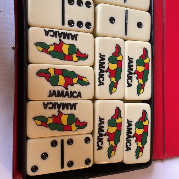 Jamaican Dominoes with Island of Jamacia. Full set of 28. - Picture 4 of 6